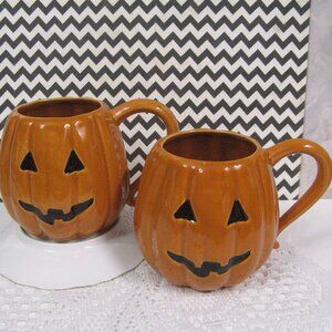 Pottery Barn 2 Pumpkin Mugs Halloween Jack O Lantern JOL Figural Orange 18 Oz